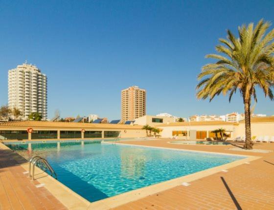 פורטימאו Beautiful Apartment In Paradisiac Praia Da Rocha מראה חיצוני תמונה