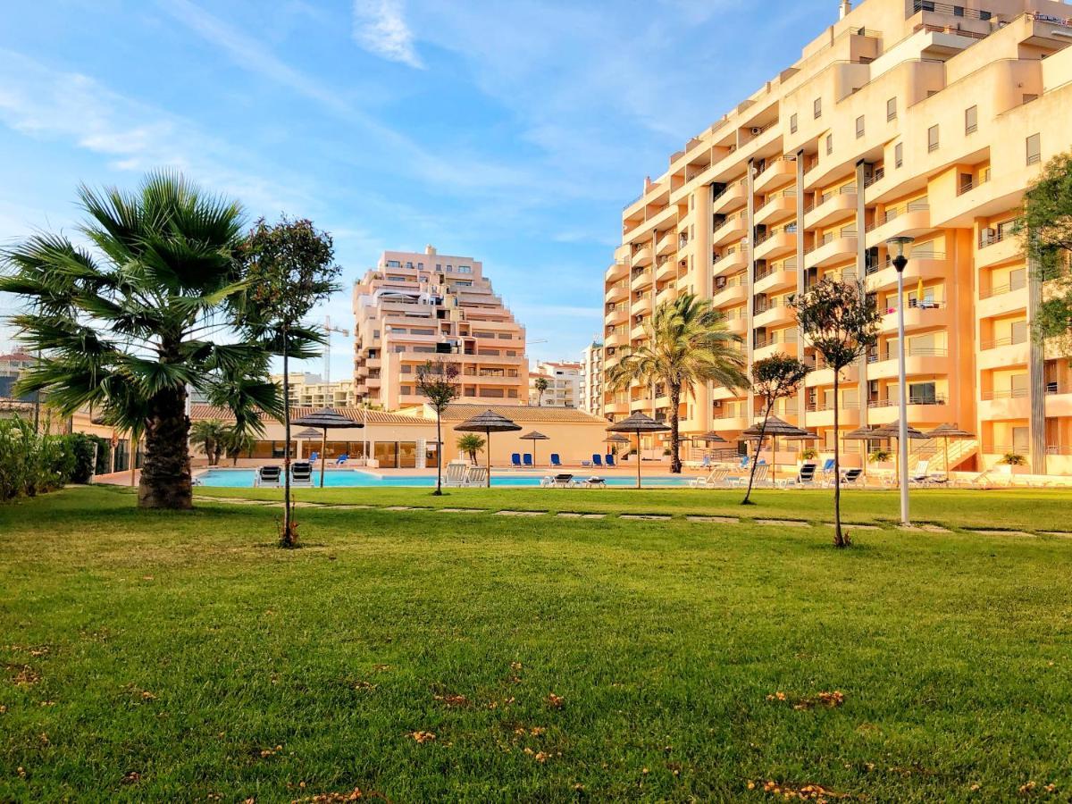 פורטימאו Beautiful Apartment In Paradisiac Praia Da Rocha מראה חיצוני תמונה